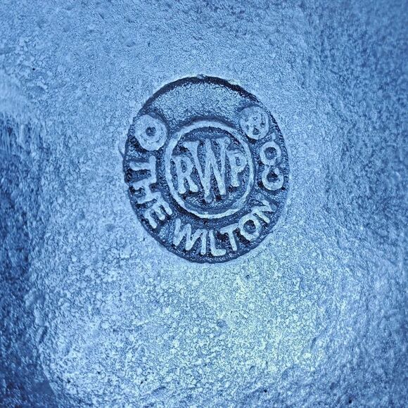 Wilton Armetale Pewter Tree/Snowflake Bread Dish Item #205465 - Picture 9 of 14